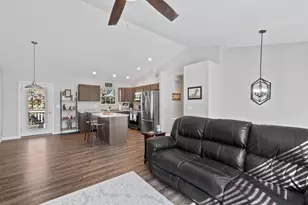 100 Ashley Dr, Dry Ridge, KY 41035 - Photo 3