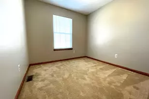 9137 Tamarack Dr, Covington, KY 41017 - Photo 11