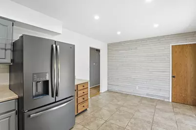 809 Eastland Drive, Villa Hills, KY 41017 - Photo 9