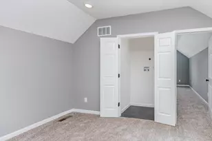 209 Pleasant St, Covington, KY 41011 - Photo 21