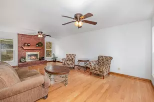 32 Bittersweet Dr, Alexandria, KY 41001 - Photo 3