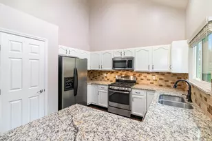 2917 Holly Hill Dr, Burlington, KY 41005 - Photo 3