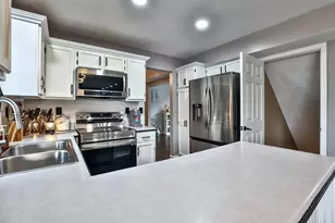 10147 Cedarwood Dr, Union, KY 41091 - Photo 19