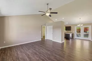 2781 Shamu Dr, Hebron, KY 41048 - Photo 3