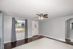 1062 W Virginia Ave, Florence, KY 41042 - Photo 5