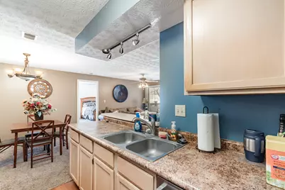 60 Creekwood Drive #7, Wilder, KY 41071 - Photo 5