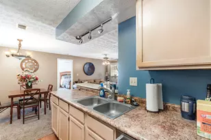 60 Creekwood Dr, Wilder, KY 41071 - Photo 5