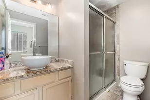 60 Creekwood Dr, Wilder, KY 41071 - Photo 11