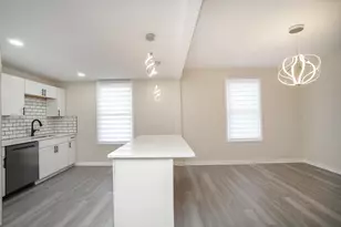 17 Parkview Ave, Newport, KY 41071 - Photo 9