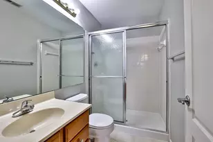 408 Breezewood Ct, Ludlow, KY 41016 - Photo 15