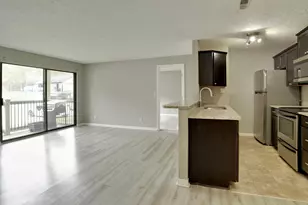 14 Woodland Hills Dr, Southgate, KY 41071 - Photo 3