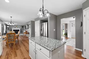 2718 Running Creek Dr, Florence, KY 41042 - Photo 11