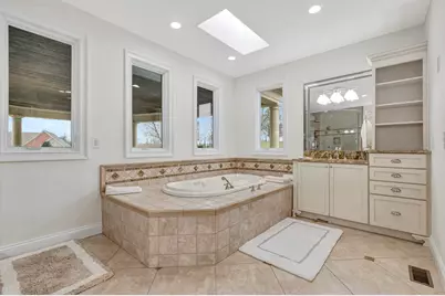 2424 Royal Castle Way, Union, KY 41091 - Photo 25