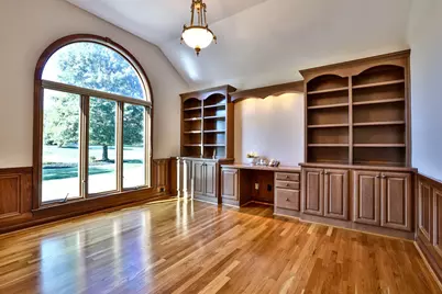 913 Rosewood Drive, Villa Hills, KY 41017 - Photo 11