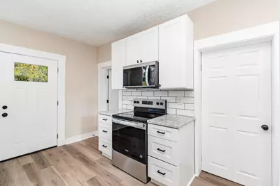 209 E 10th Street, Covington, KY 41011 - Photo 7