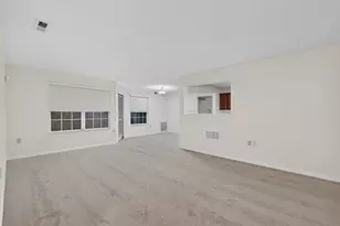 20 Parkside Dr, Florence, KY 41042 - Photo 7