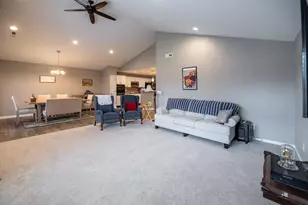 646 Hidden Pine Way, Crescent Springs, KY 41017 - Photo 5