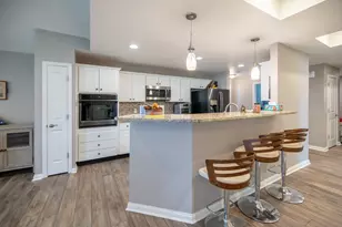 646 Hidden Pine Way, Crescent Springs, KY 41017 - Photo 3