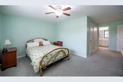 646 Hidden Pine Way, Crescent Springs, KY 41017 - Photo 13