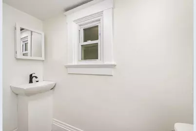 335 E 10th Street, Newport, KY 41071 - Photo 13