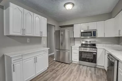 3903 Hunters Green Drive, Florence, KY 41042 - Photo 7