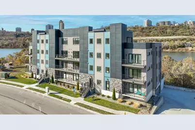 745 Manhattan Boulevard #303, Dayton, KY 41074 - Photo 1