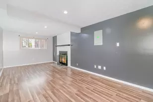 6806 Hillock Ct, Florence, KY 41042 - Photo 3