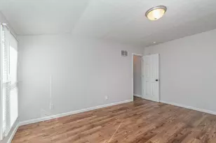 117 W 10th St, Newport, KY 41071 - Photo 7