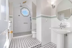 1030 Vine St, Newport, KY 41071 - Photo 11