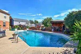 2263 Forest Lawn Dr, Florence, KY 41042 - Photo 5