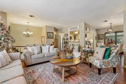 810 Skyline Drive, Florence, KY 41042 - Photo 3