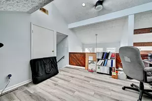 8657 Valleyview Dr, Florence, KY 41042 - Photo 37