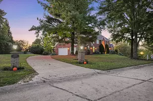 2096 Angela Ct, Villa Hills, KY 41017 - Photo 9