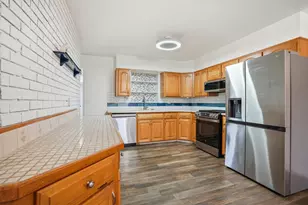 218 Center St, Florence, KY 41042 - Photo 11