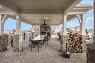 568 Riversbreeze Drive, Ludlow, KY 41016 - Photo 17