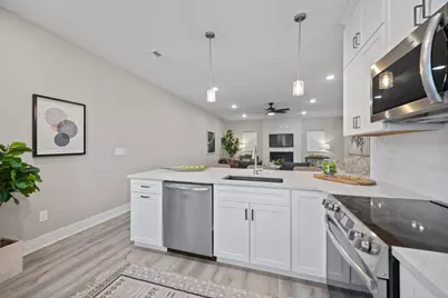 100 W 14th Street #C, Newport, KY 41071 - Photo 11