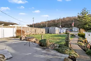 114 E 4th St, Augusta, KY 41002 - Photo 23