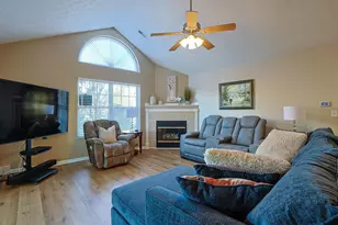 9131 Timberbrook Ln, Florence, KY 41042 - Photo 5