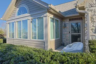 9131 Timberbrook Ln, Florence, KY 41042 - Photo 3