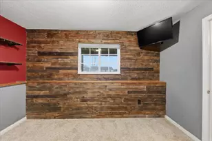 8 N Longwood Ln, Alexandria, KY 41001 - Photo 29