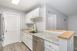 561 Napa Valley Ln, Crestview Hills, KY 41017 - Photo 5