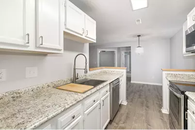 561 Napa Valley Lane #4, Crestview Hills, KY 41017 - Photo 7