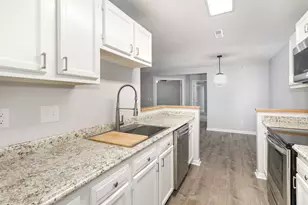 561 Napa Valley Ln, Crestview Hills, KY 41017 - Photo 7