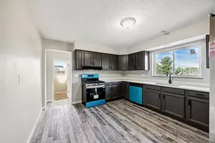 1 Ridgeview Ave, Florence, KY 41042 - Photo 3