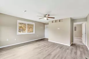 8878 E Main St, Alexandria, KY 41001 - Photo 21