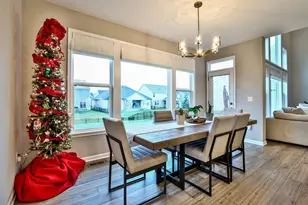 2745 White Pine Dr, Villa Hills, KY 41017 - Photo 17