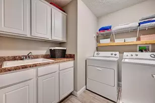 8849 Sentry Dr, Florence, KY 41042 - Photo 25