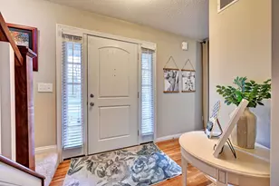 8849 Sentry Dr, Florence, KY 41042 - Photo 5