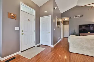 1480 Woodside Dr, Florence, KY 41042 - Photo 3