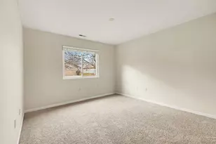 2456 Hickory Glen Ln, Burlington, KY 41005 - Photo 11